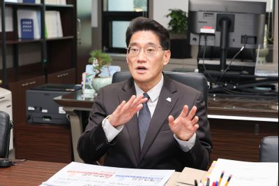 윤성진 제1부시장 환영식 0D0A9717.jpg