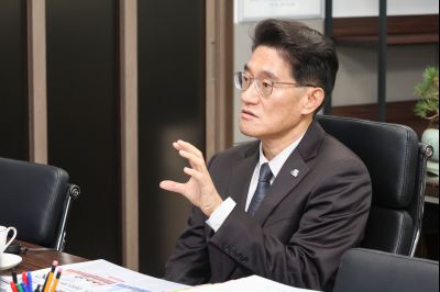 윤성진 제1부시장 환영식 0D0A9756.jpg