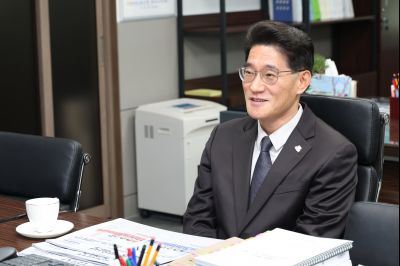 윤성진 제1부시장 환영식 0D0A9861.jpg