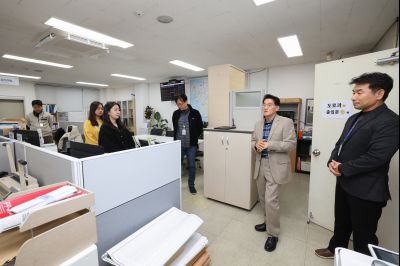 윤성진 제1부시장 직원인사 0D0A0587_resize.jpg