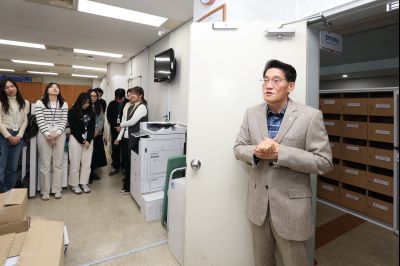 윤성진 제1부시장 직원인사 C1KS5626.JPG