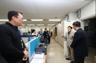 윤성진 제1부시장 직원인사 C1KS5715.JPG