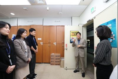 윤성진 제1부시장 직원인사 C1KS5754.JPG