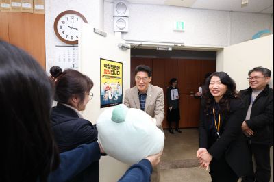 윤성진 제1부시장 직원인사 C1KS5772.JPG