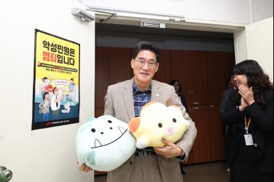 윤성진 제1부시장 직원인사 C1KS5774.JPG