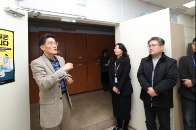 윤성진 제1부시장 직원인사 C1KS5792.JPG