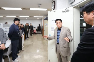 윤성진 제1부시장 직원인사 C1KS5817.JPG