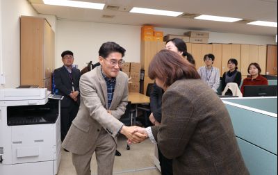 윤성진 제1부시장 직원인사 C1KS5862.JPG