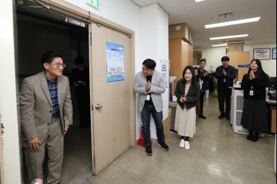 윤성진 제1부시장 직원인사 C1KS5899.JPG