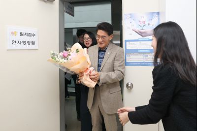 윤성진 제1부시장 직원인사 C1KS5927.JPG