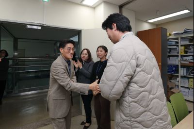 윤성진 제1부시장 직원인사 C1KS5958.JPG