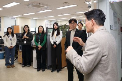 윤성진 제1부시장 직원인사 C1KS5982.JPG