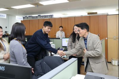 윤성진 제1부시장 직원인사 C1KS5991.JPG