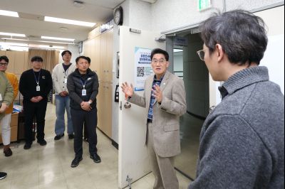 윤성진 제1부시장 직원인사 C1KS6032.JPG