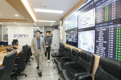 윤성진 제1부시장 직원인사 C1KS6077.JPG