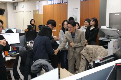 윤성진 제1부시장 직원인사 C1KS6094.JPG