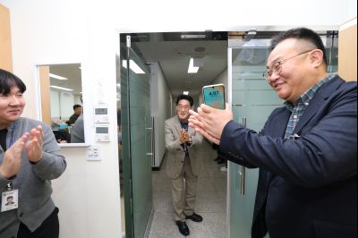 윤성진 제1부시장 직원인사 C1KS6175.JPG