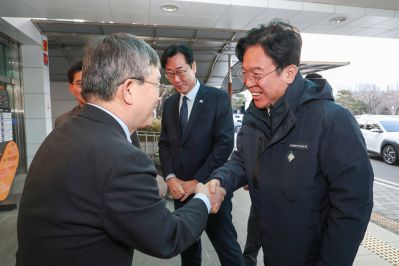 김영훈 고용노동부 장관 화성시 산업안전지킴이 합동점검 및 간담회 0D0A2140_resize.jpg