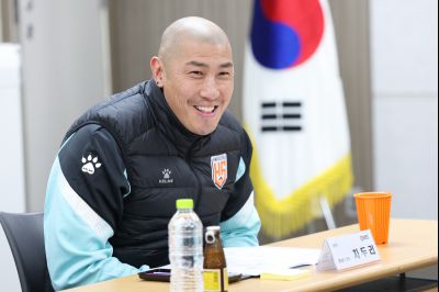 화성FC 대표이사 임용장 교부 20260109 화성FC 대표이사 임용장 교부_06.jpg