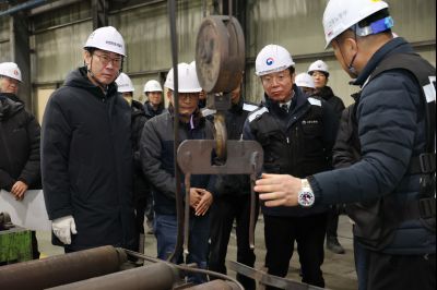 김영훈 고용노동부 장관 화성시 산업안전지킴이 현장 방문 합동점검 및 강평 20260109 김영훈 고용노동부 장관 준인산업 합동점검(장안면 석포리 준인산업) (12)_resize.JPG