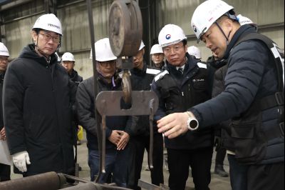 김영훈 고용노동부 장관 화성시 산업안전지킴이 현장 방문 합동점검 및 강평 20260109 김영훈 고용노동부 장관 준인산업 합동점검(장안면 석포리 준인산업) (14)_resize.JPG