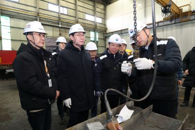 김영훈 고용노동부 장관 화성시 산업안전지킴이 현장 방문 합동점검 및 강평 20260109 김영훈 고용노동부 장관 준인산업 합동점검(장안면 석포리 준인산업) (25)_resize.JPG