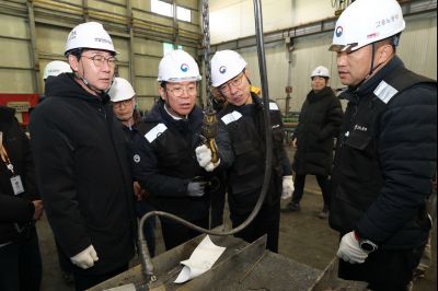 김영훈 고용노동부 장관 화성시 산업안전지킴이 현장 방문 합동점검 및 강평 20260109 김영훈 고용노동부 장관 준인산업 합동점검(장안면 석포리 준인산업) (27)_resize.JPG