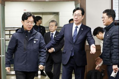 김영훈 고용노동부 장관 화성시 산업안전지킴이 합동점검 및 간담회 산업안전지킴이 합동점검 및 간담회_19.jpg