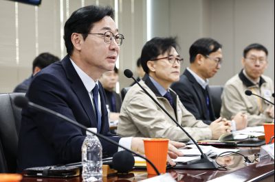 김영훈 고용노동부 장관 화성시 산업안전지킴이 합동점검 및 간담회 산업안전지킴이 합동점검 및 간담회_38.jpg