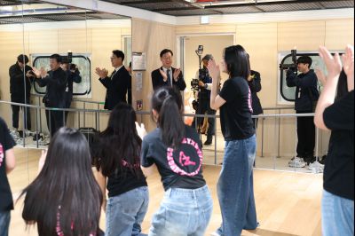 봉담 와우도서관 개관식 C1KS0376_resize.JPG