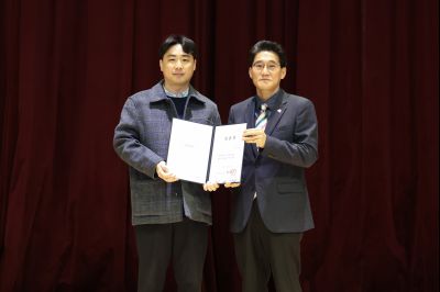 6급 승진자 임용장 교부 0D0A1549_resize.jpg