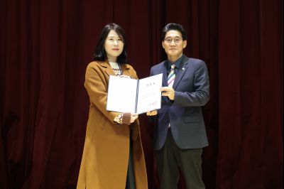 6급 승진자 임용장 교부 0D0A1568_resize.jpg