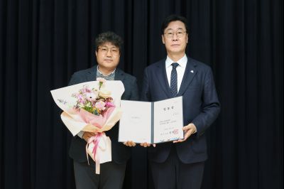 5급 이상 임용장 교부 0D0A7771_resize.jpg