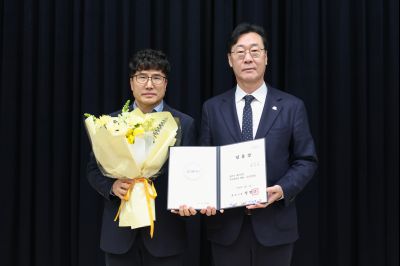 5급 이상 임용장 교부 0D0A7954_resize.jpg