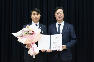 5급 이상 임용장 교부 0D0A8033_resize.jpg