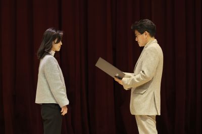 2026년 신규공직자 임용장 교부식 C1KS7334_resize.JPG