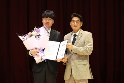 2026년 신규공직자 임용장 교부식 C1KS7394_resize.JPG