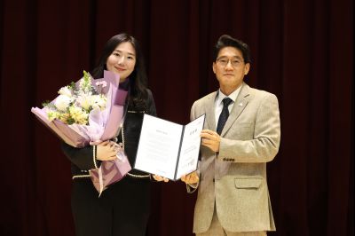 2026년 신규공직자 임용장 교부식 C1KS7415_resize.JPG