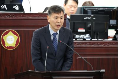 제246회 임시회 제1차 본회의 0D0A9677_resize.jpg