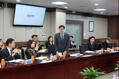 시정자문위원회 위촉장 수여 및 전체회의 0D0A0067_resize.jpg