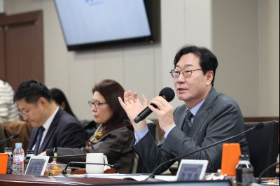 시정자문위원회 위촉장 수여 및 전체회의 0D0A0333_resize.jpg