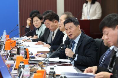 시정자문위원회 위촉장 수여 및 전체회의 0D0A0524_resize.jpg