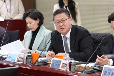 시정자문위원회 위촉장 수여 및 전체회의 0D0A0631_resize.jpg