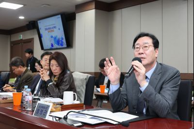 시정자문위원회 위촉장 수여 및 전체회의 0D0A0668_resize.jpg