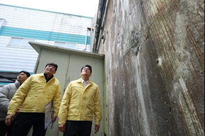 윤성진 제1부시장 향남읍 화리현리 급경사지 위험지역 현방방문 C1KS9484_resize.JPG