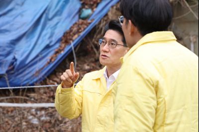 윤성진 제1부시장 남양읍 북양리 급경사지 위험지역 현장방문 C1KS9881_resize.JPG