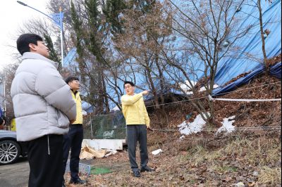 윤성진 제1부시장 남양읍 북양리 급경사지 위험지역 현장방문 C1KS9908_resize.JPG