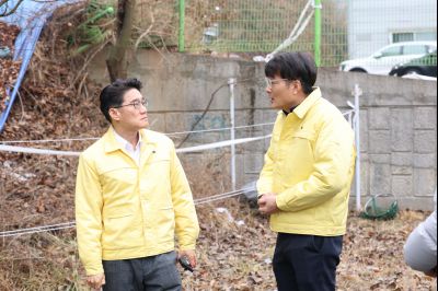 윤성진 제1부시장 남양읍 북양리 급경사지 위험지역 현장방문 C1KS9924_resize.JPG
