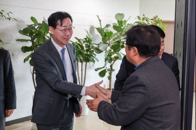 제248회 임시회 제2차 본회의 0D0A3412_resize.jpg