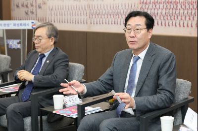 공공형 생리용품 추진 간담회 0D0A4096_resize.jpg